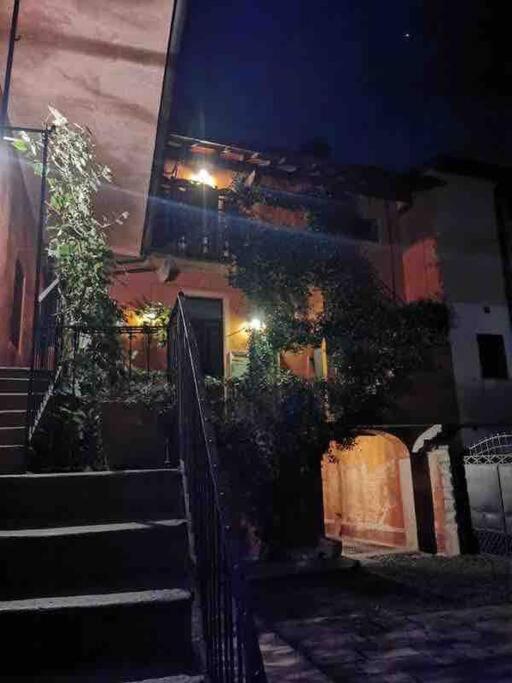 Come A Casa カステッレット・ソプラ・ティチーノ エクステリア 写真